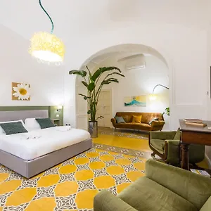Kea Home, Entire House In The Heart Of Appartamento Napoli