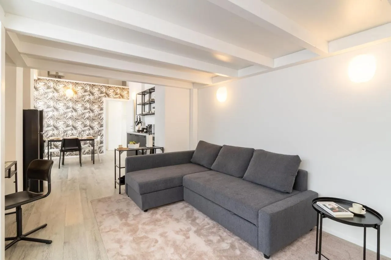 Navigli - Chic And Sophisticated Home In Milan 0*,